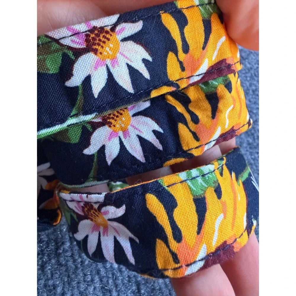Vera Bradley Wide Lanyard Sunflowers Floral Cotton ID Key Holder Navy Yellow